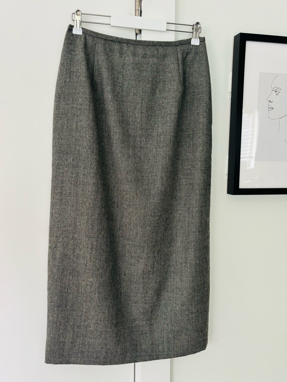 Lauren Ralph Lauren 100% wool Grey Midi Pencil skirt size 10 petite 15" x 33"